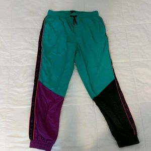 Welcome windbreaker pants